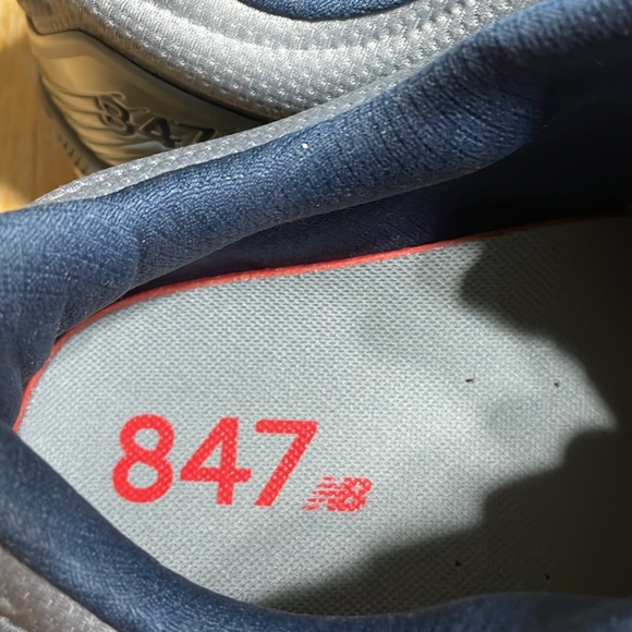 NWOT New Balance 847 v4 waking shoes - Picture 4 of 7